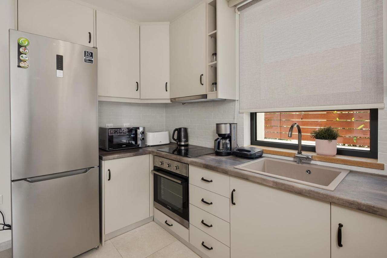 Perithia Suites Екстер'єр фото