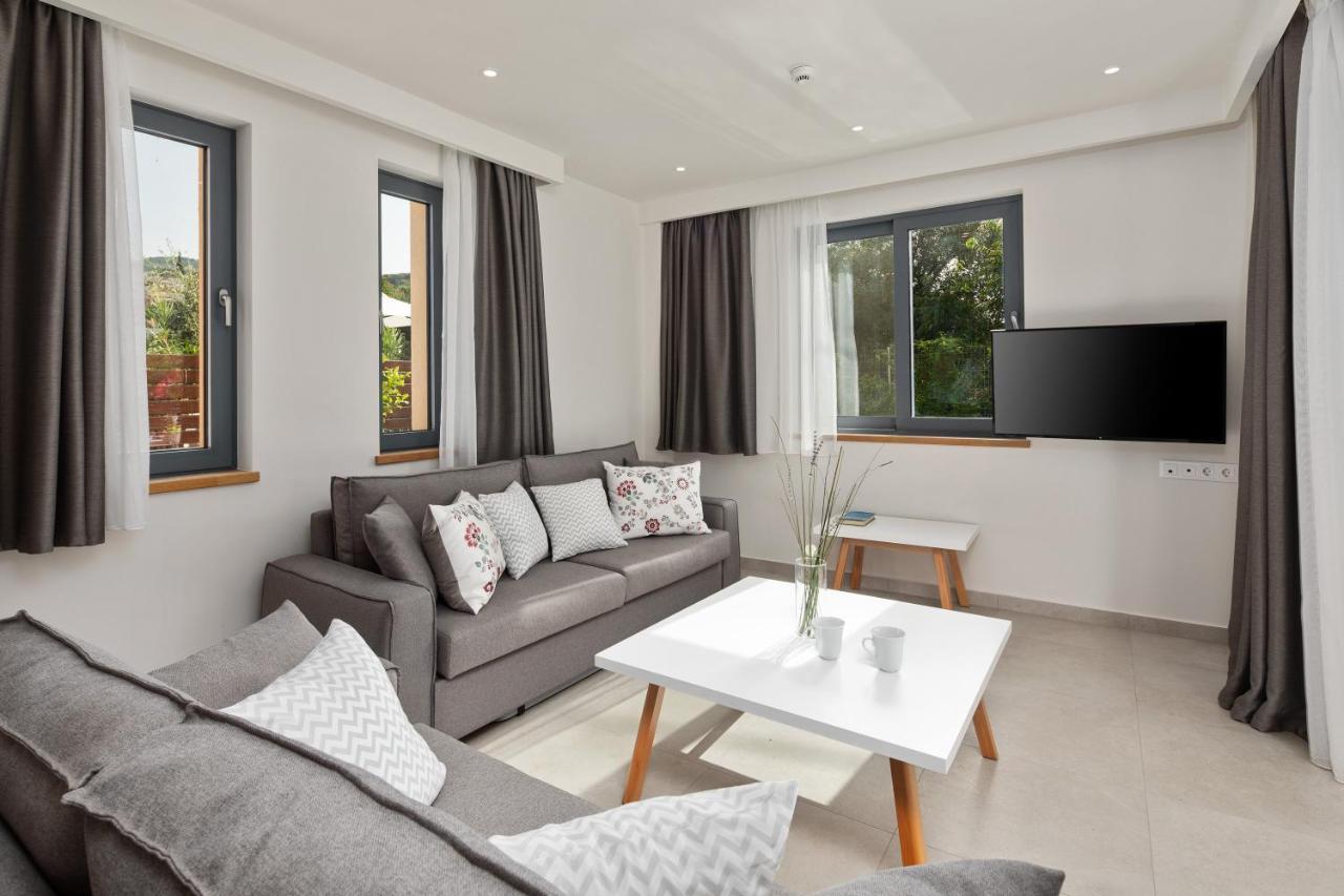 Perithia Suites Екстер'єр фото