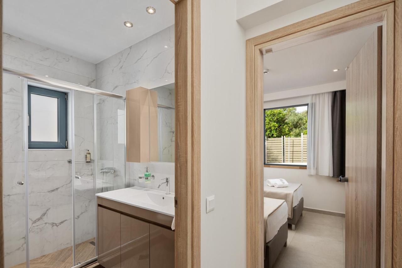 Perithia Suites Екстер'єр фото