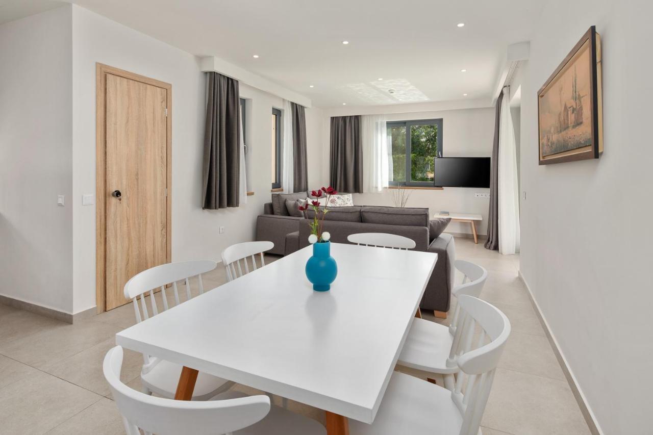 Perithia Suites Екстер'єр фото